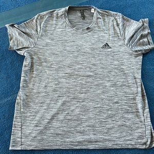 Adidas dri fit short sleeve tee shirt